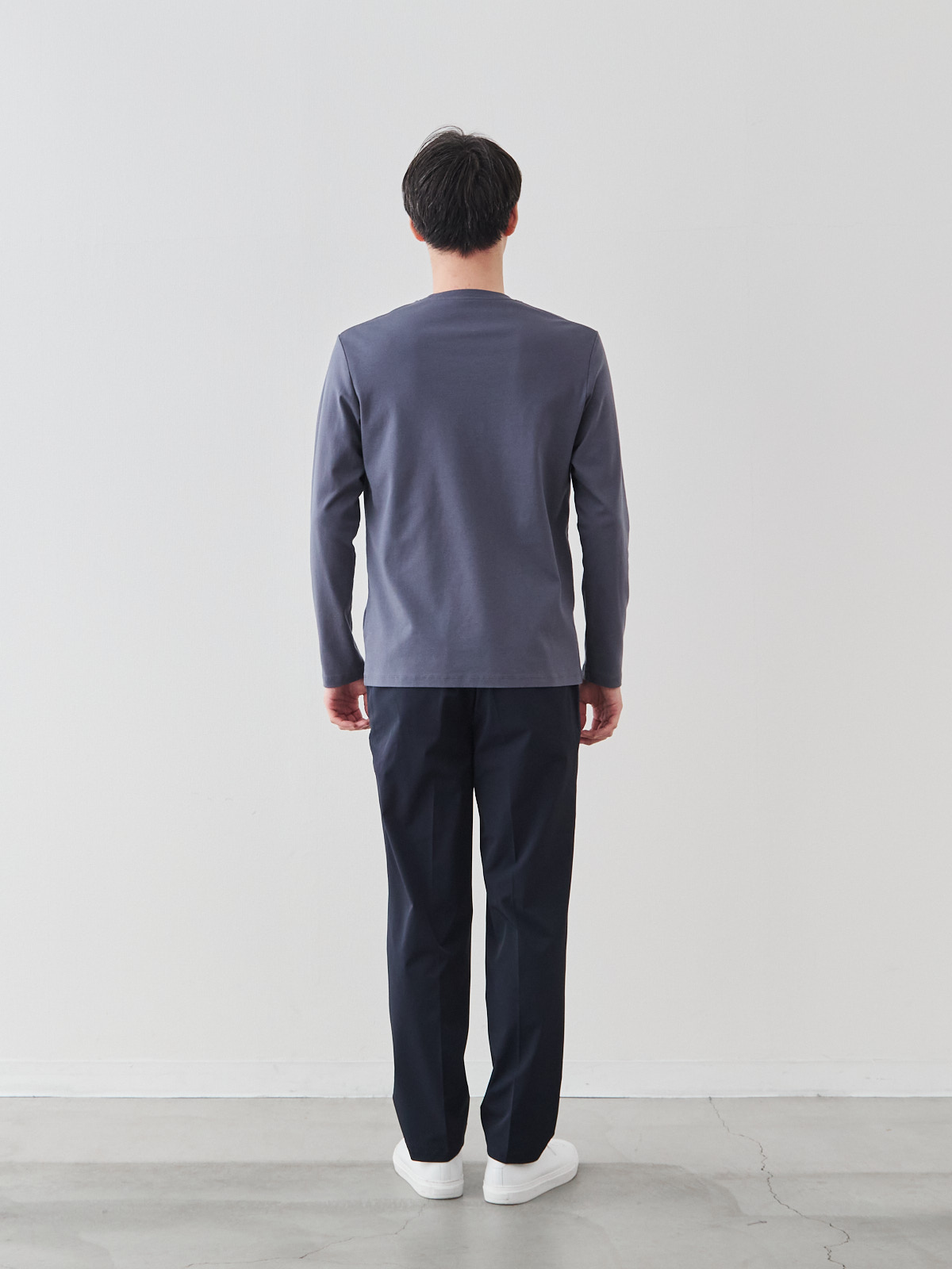 モデル 181cm 71kg サイズ L