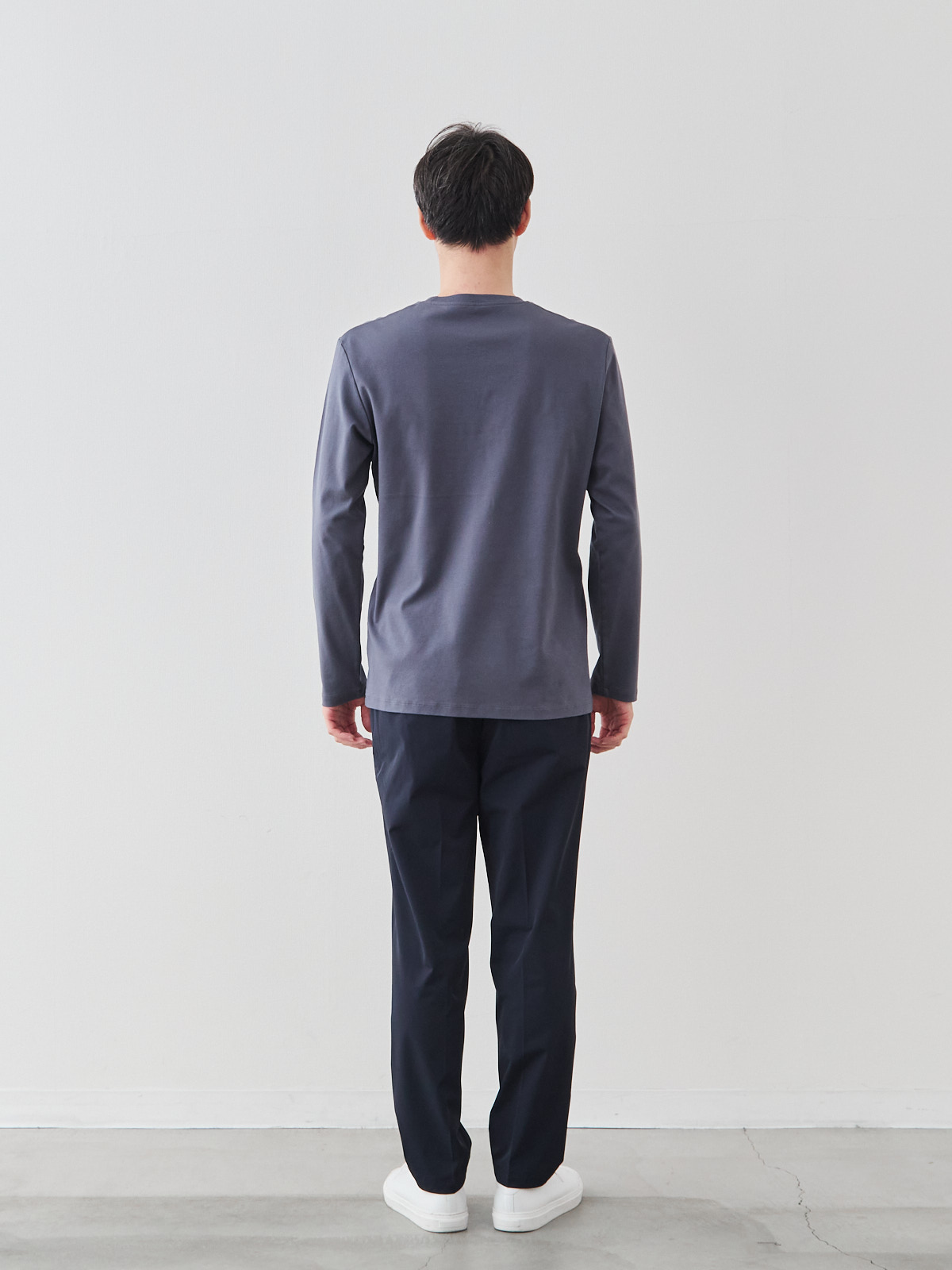 モデル 181cm 71kg サイズ LL