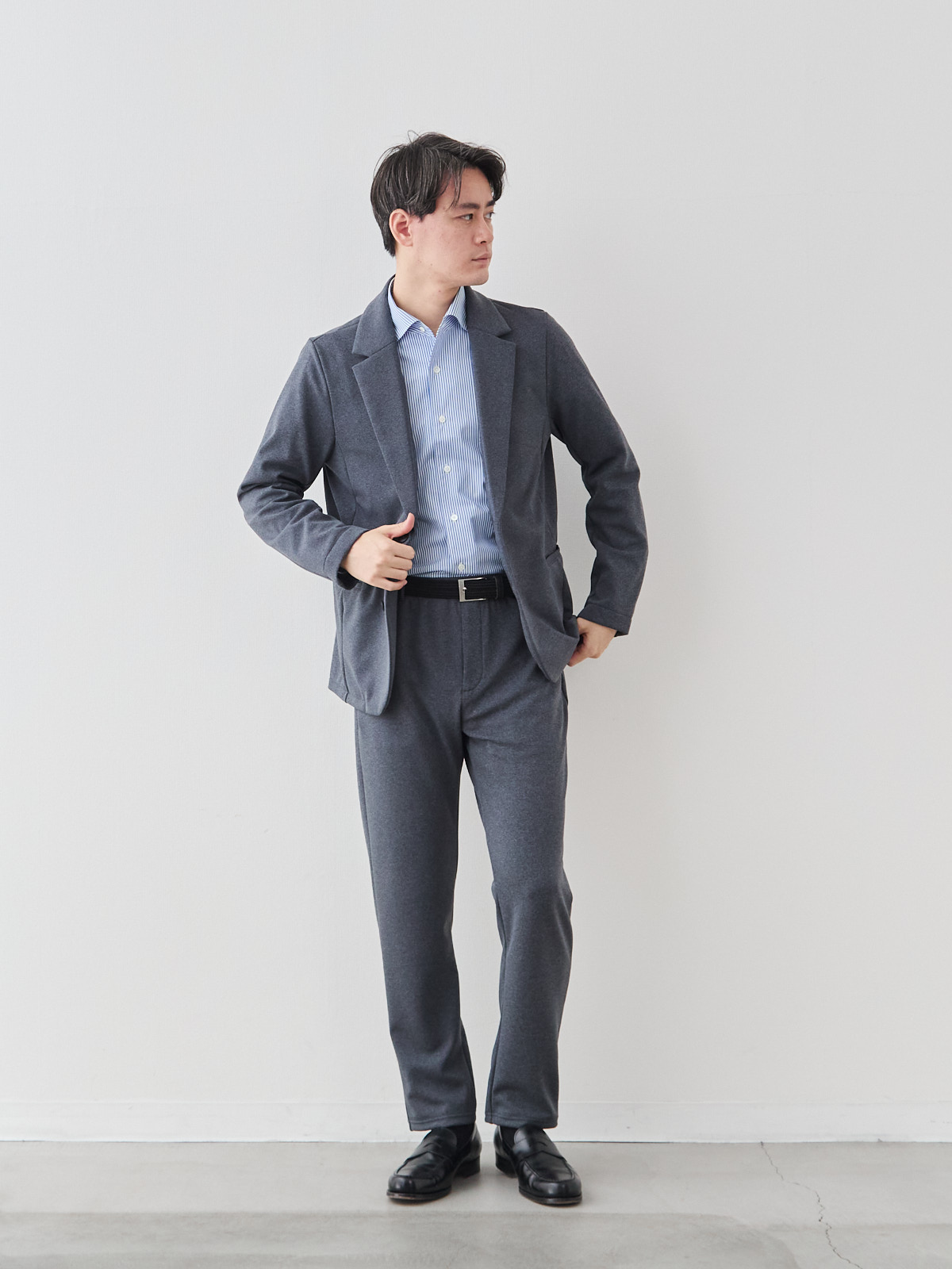 モデル 181cm 71kg サイズ L