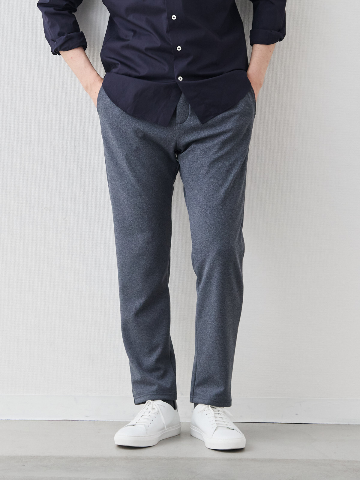 エアーイージーパンツ/テーパード/グレー
