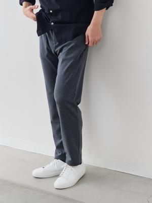 モデル 181cm 71kg ウエスト82cm サイズ L