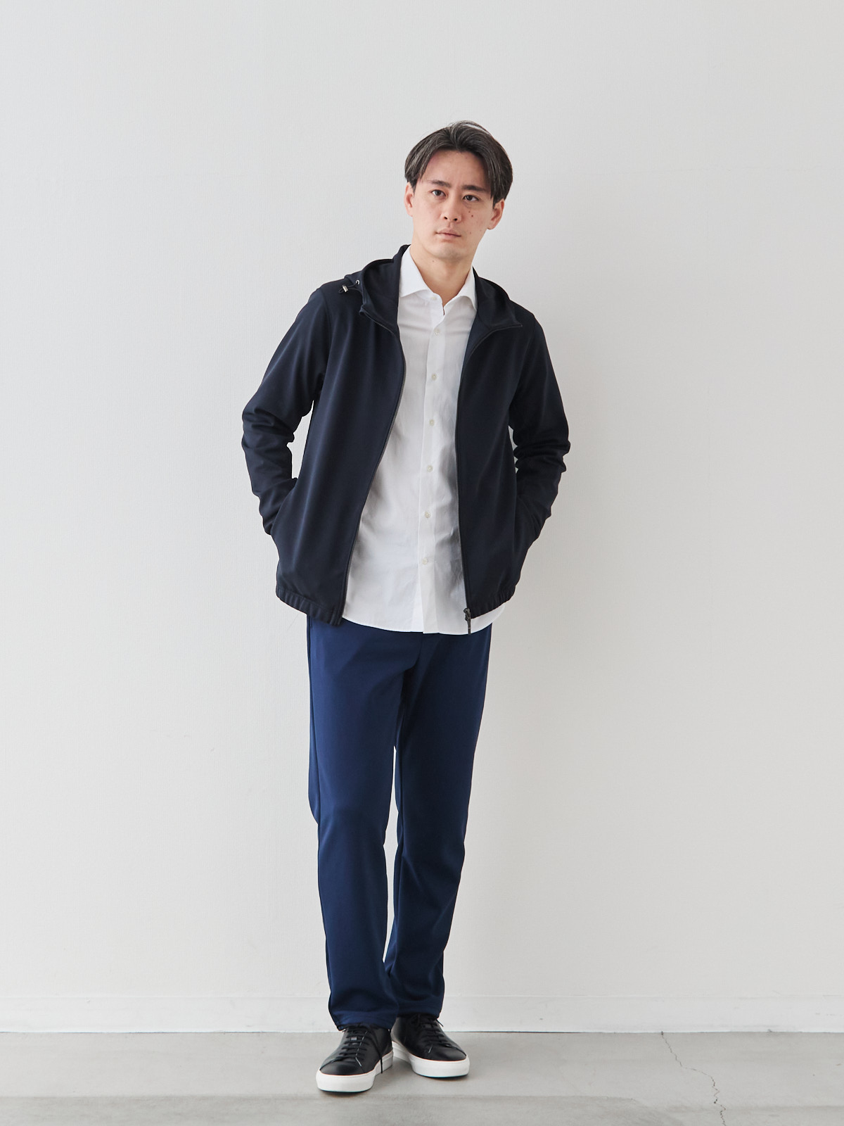 モデル 181cm 71kg サイズ L