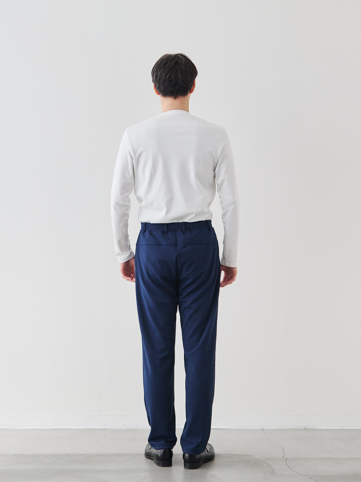 モデル 181cm 71kg サイズ LL