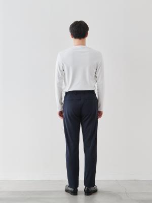 モデル 181cm 71kg ウエスト82cm サイズ L