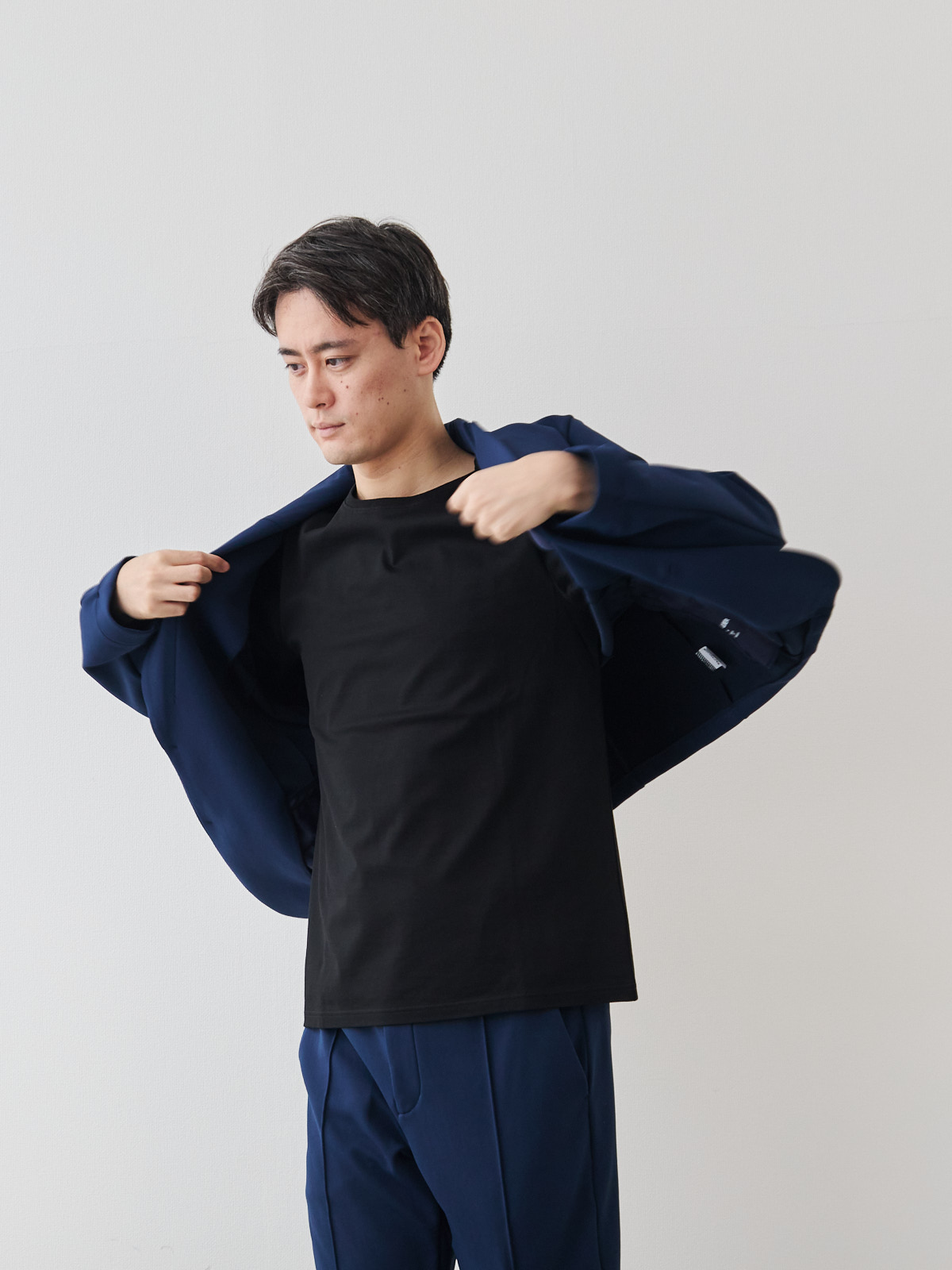 モデル 181cm 71kg サイズ L