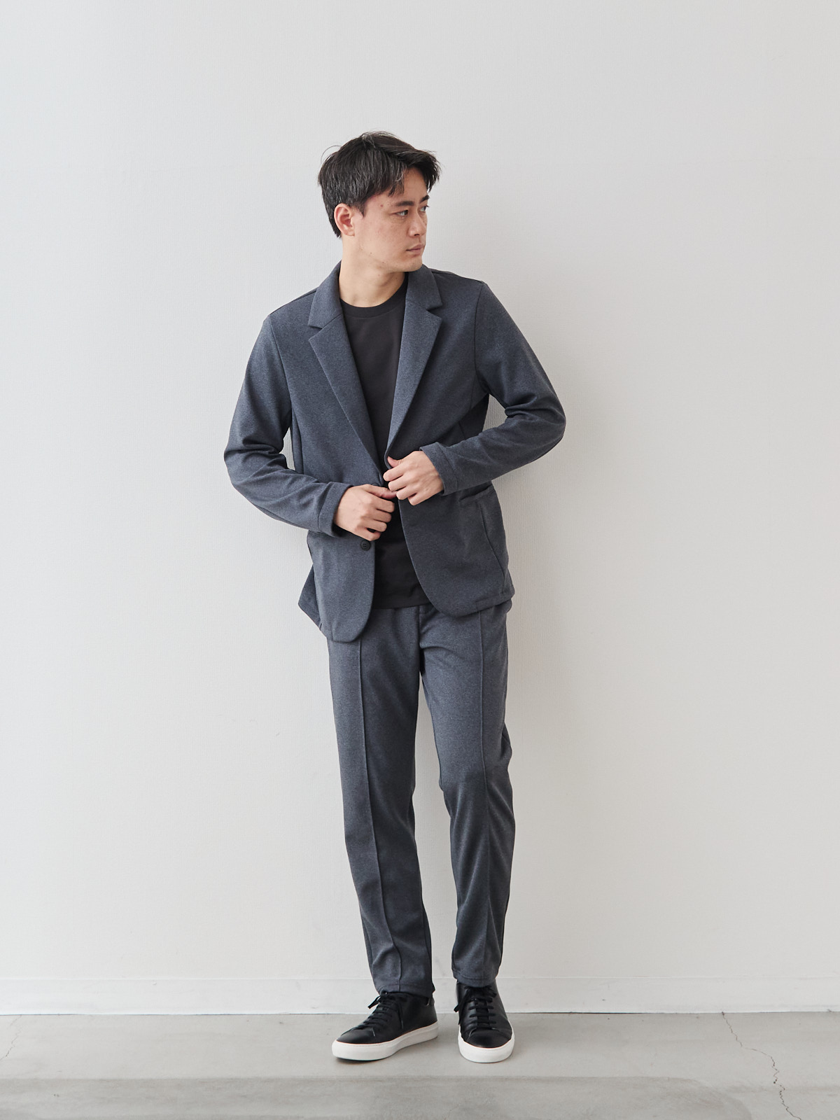 モデル 181cm 71kg サイズ L