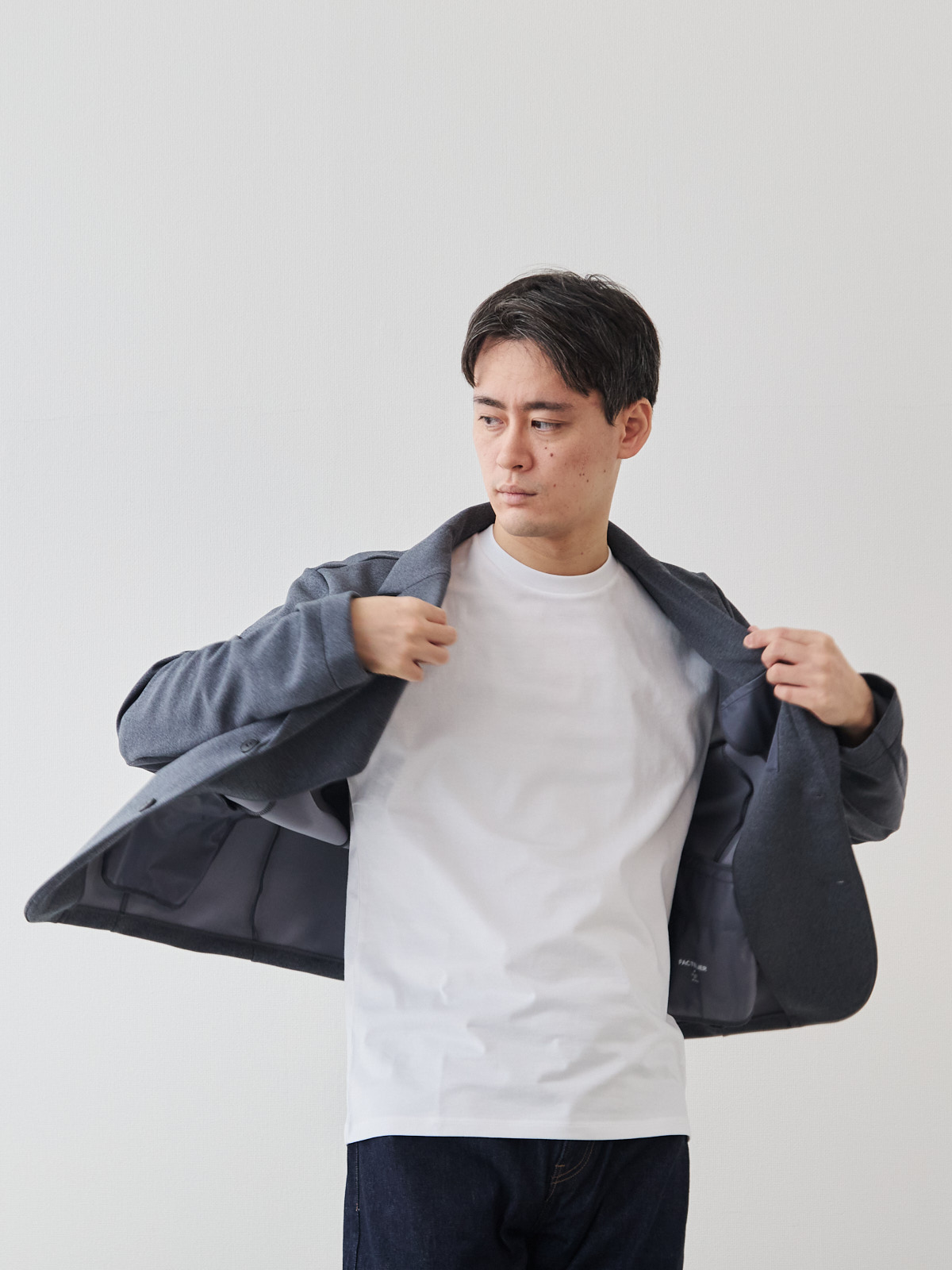 モデル 181cm 71kg サイズ L