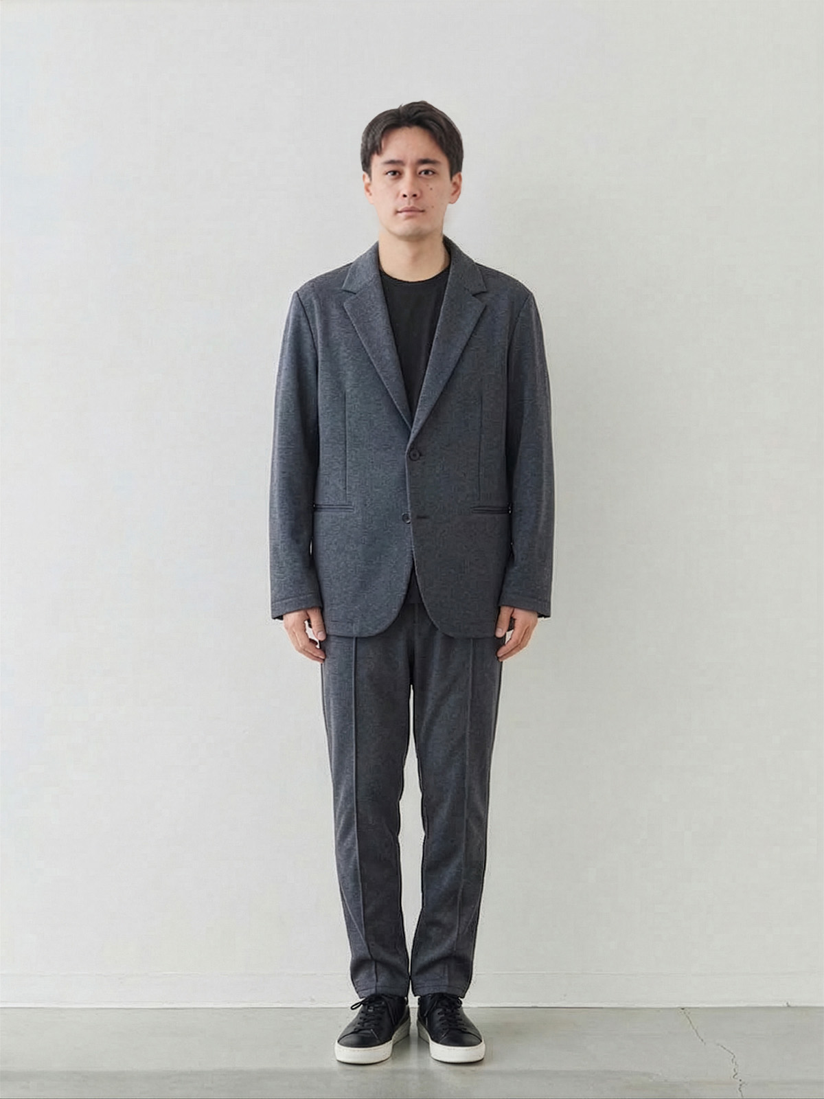 モデル 181cm 71kg サイズ LL