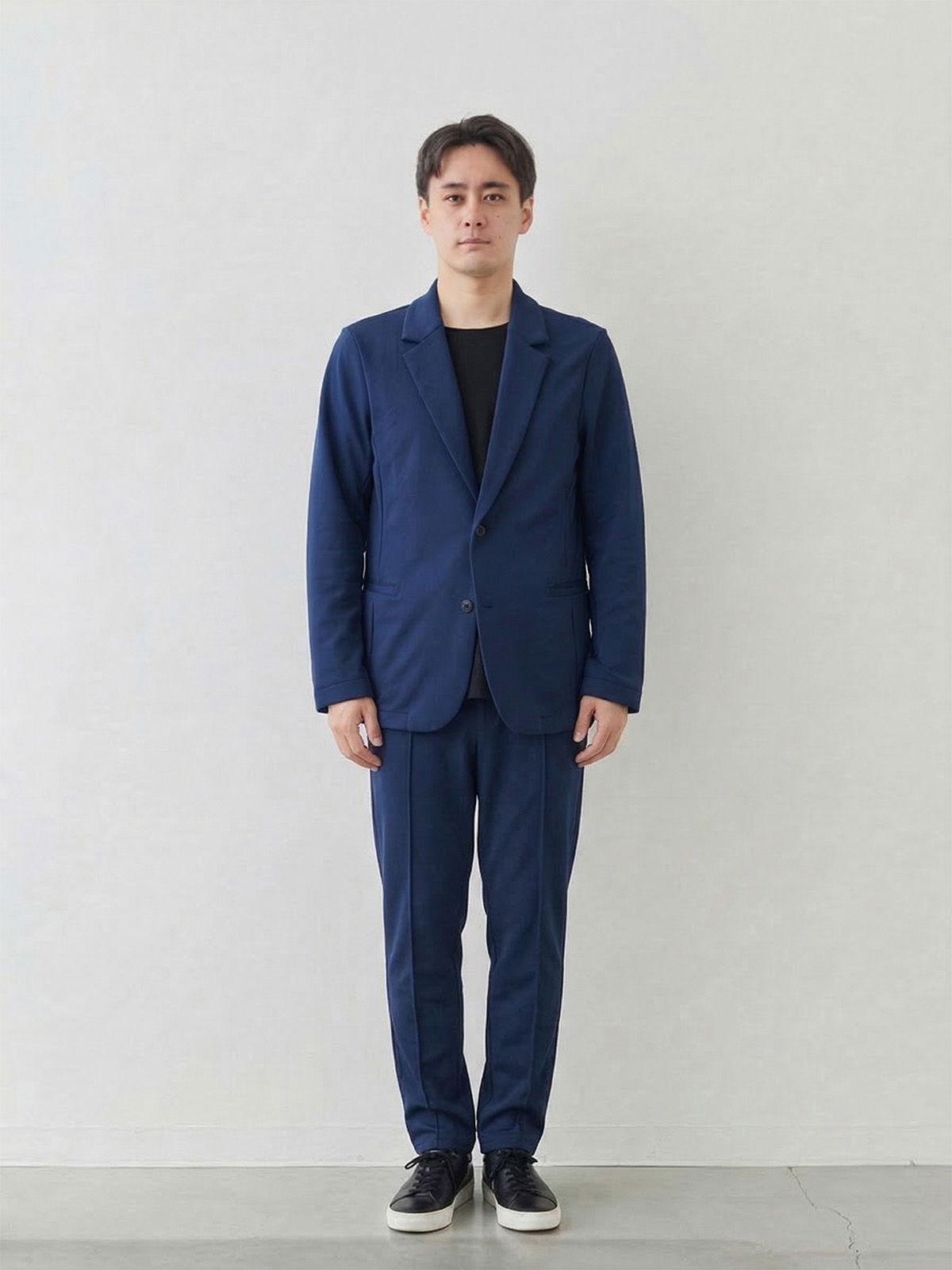 モデル 181cm 71kg サイズ LL