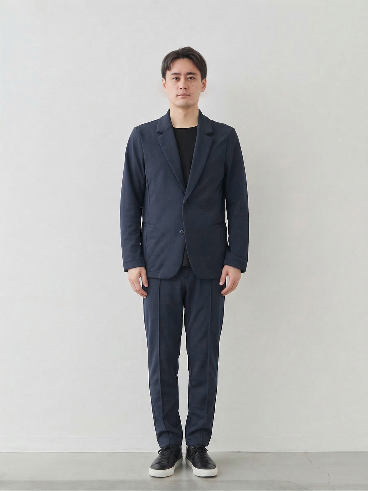 モデル 181cm 71kg サイズ L