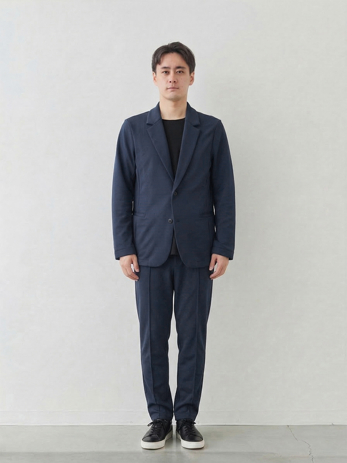 モデル 181cm 71kg サイズ LL