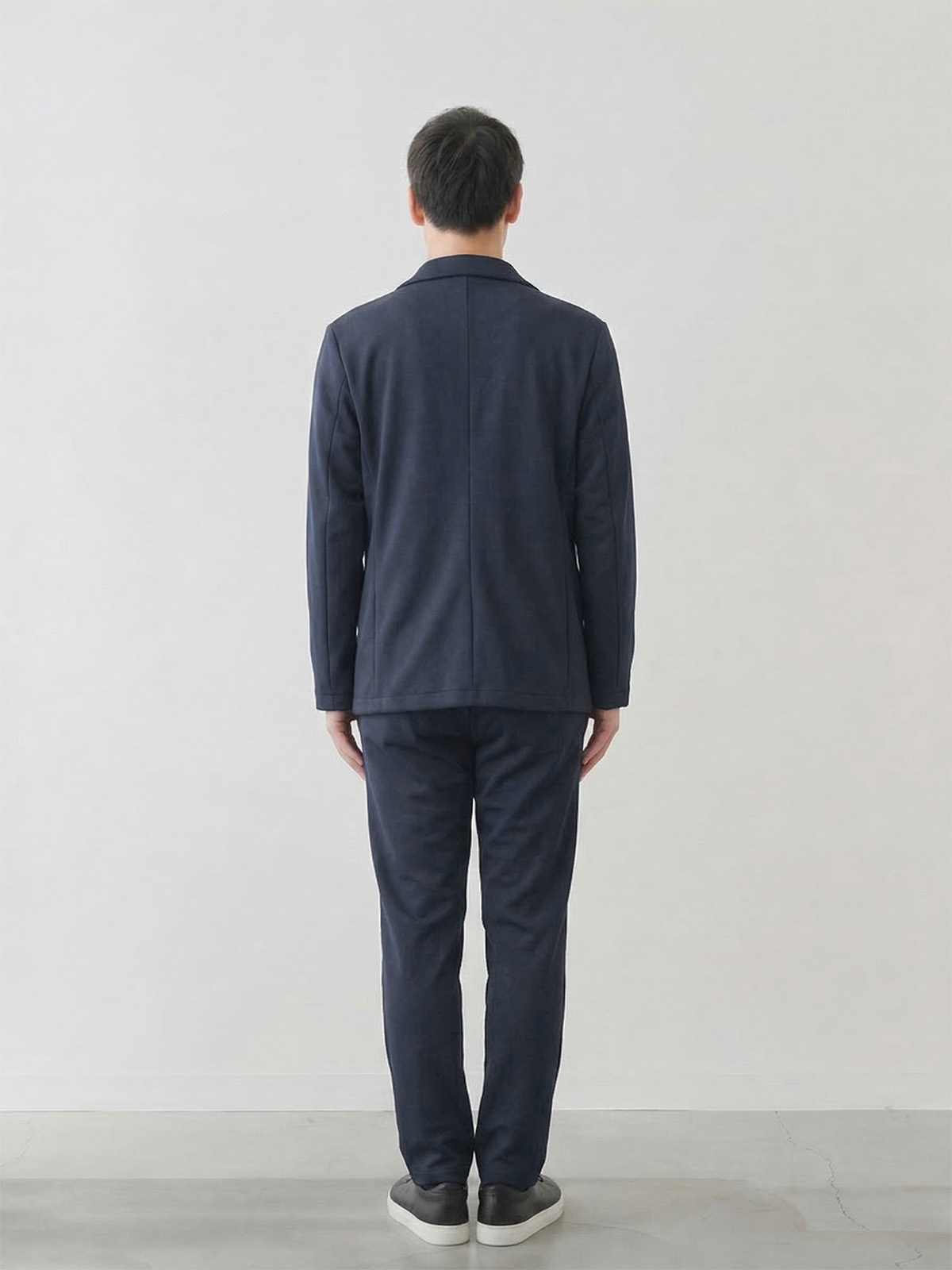 モデル 181cm 71kg サイズ LL