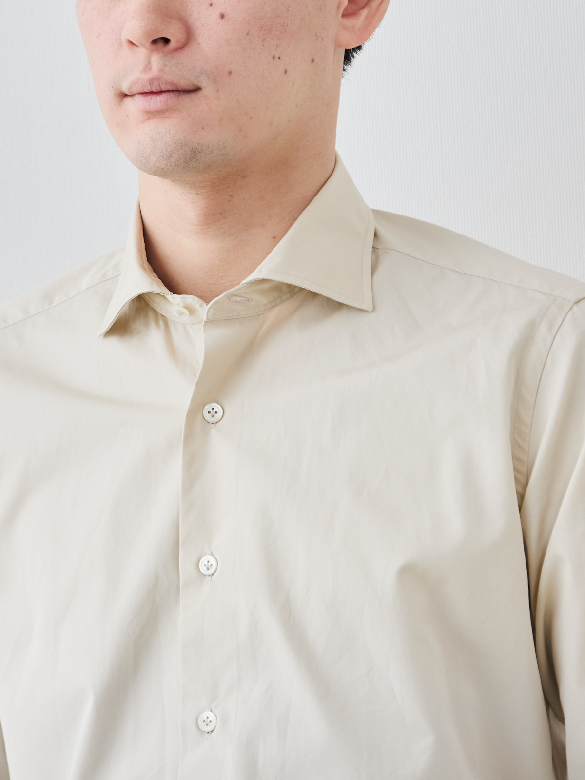 洗いざらしを楽しむ超極細コットンシャツ/ベージュ