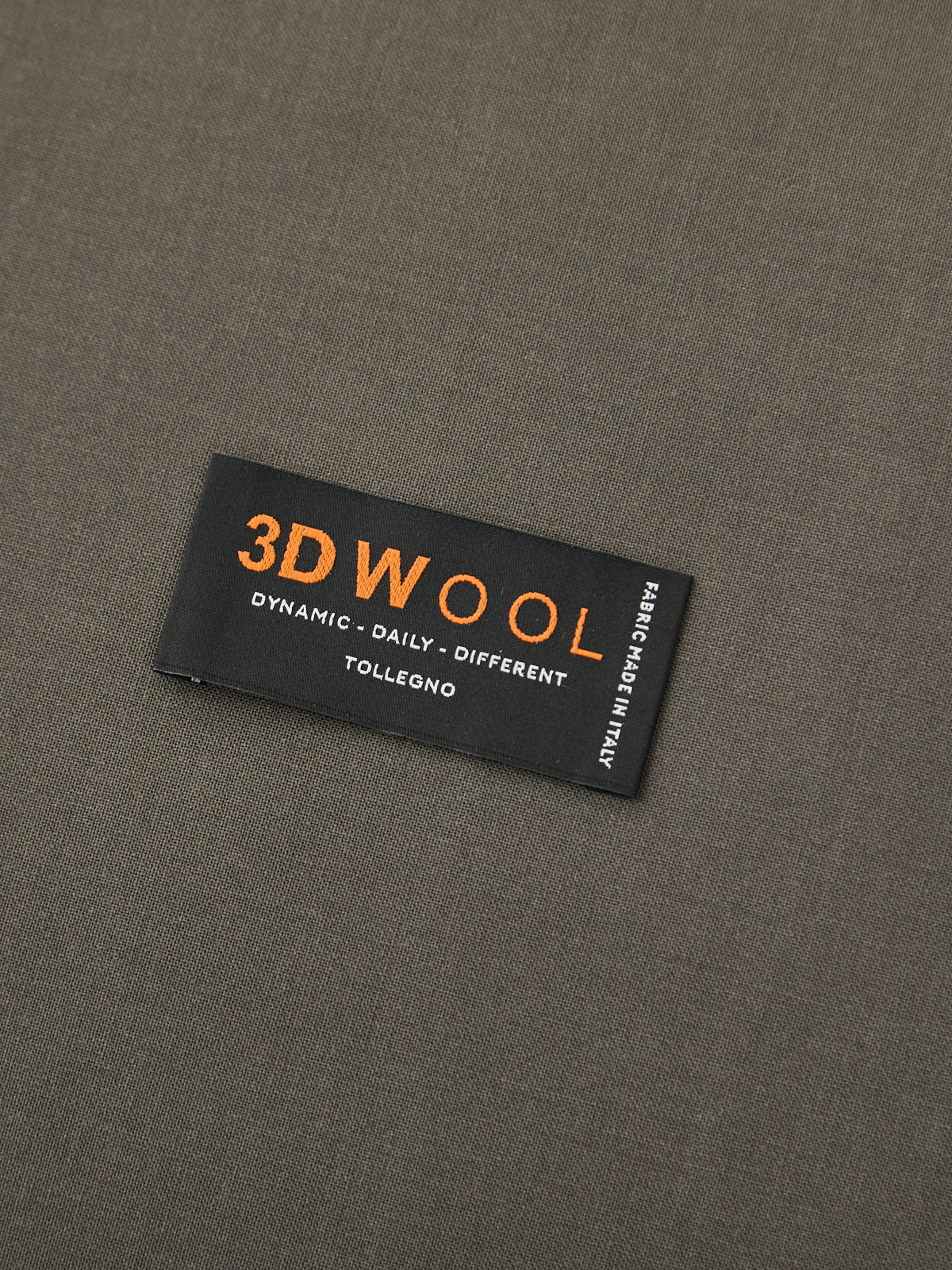 [通年/ラグジュアリー&ハイテク] イタリア TOLLEGNO“3D Wool”スーツ/カーキ【16TN-1772】