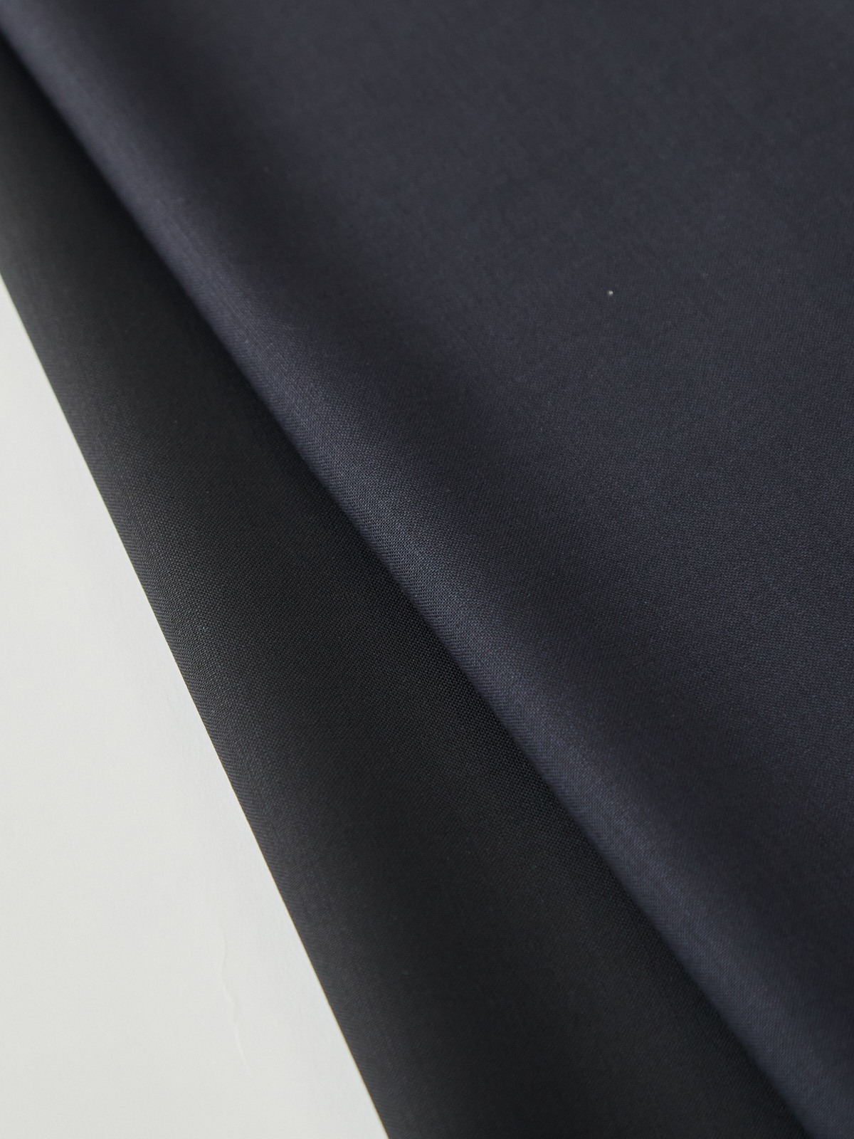 [通年/ラグジュアリー&ハイテク] イタリア TOLLEGNO“3D Wool”スーツ/ブラック【16TN-1760】