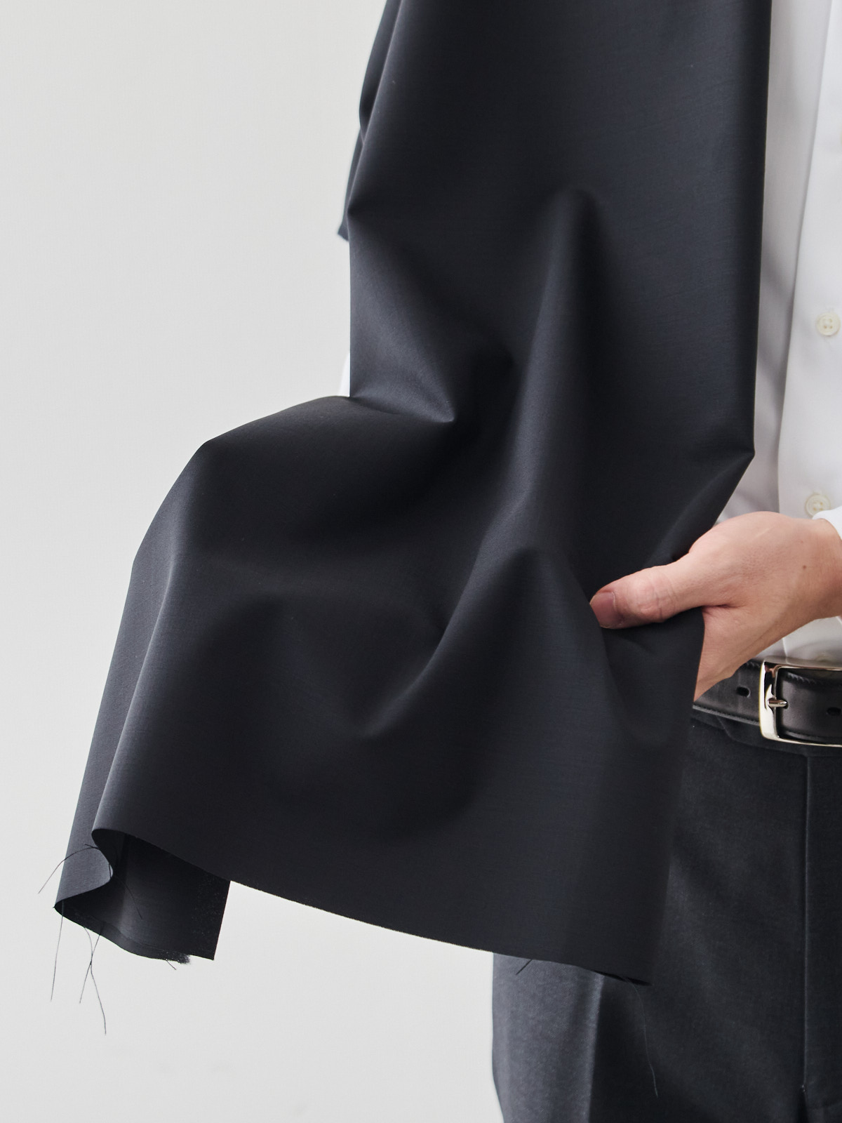 [通年/ラグジュアリー&ハイテク] イタリア TOLLEGNO“3D Wool”スーツ/ブラック【16TN-1760】