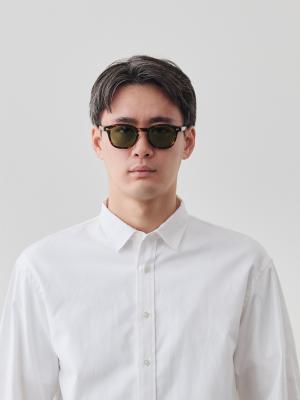 モデル 181cm 71kg