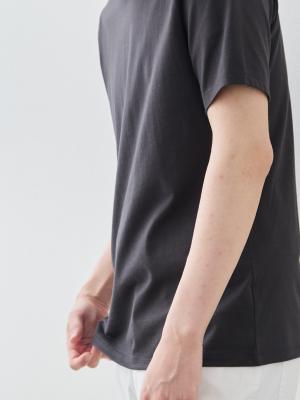 モデル 181cm 71kg ウエスト82cm サイズ L
