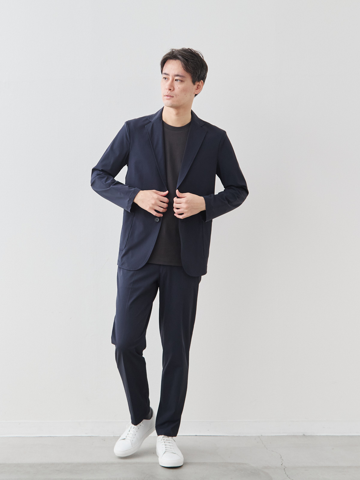 モデル 181cm 71kg サイズ L