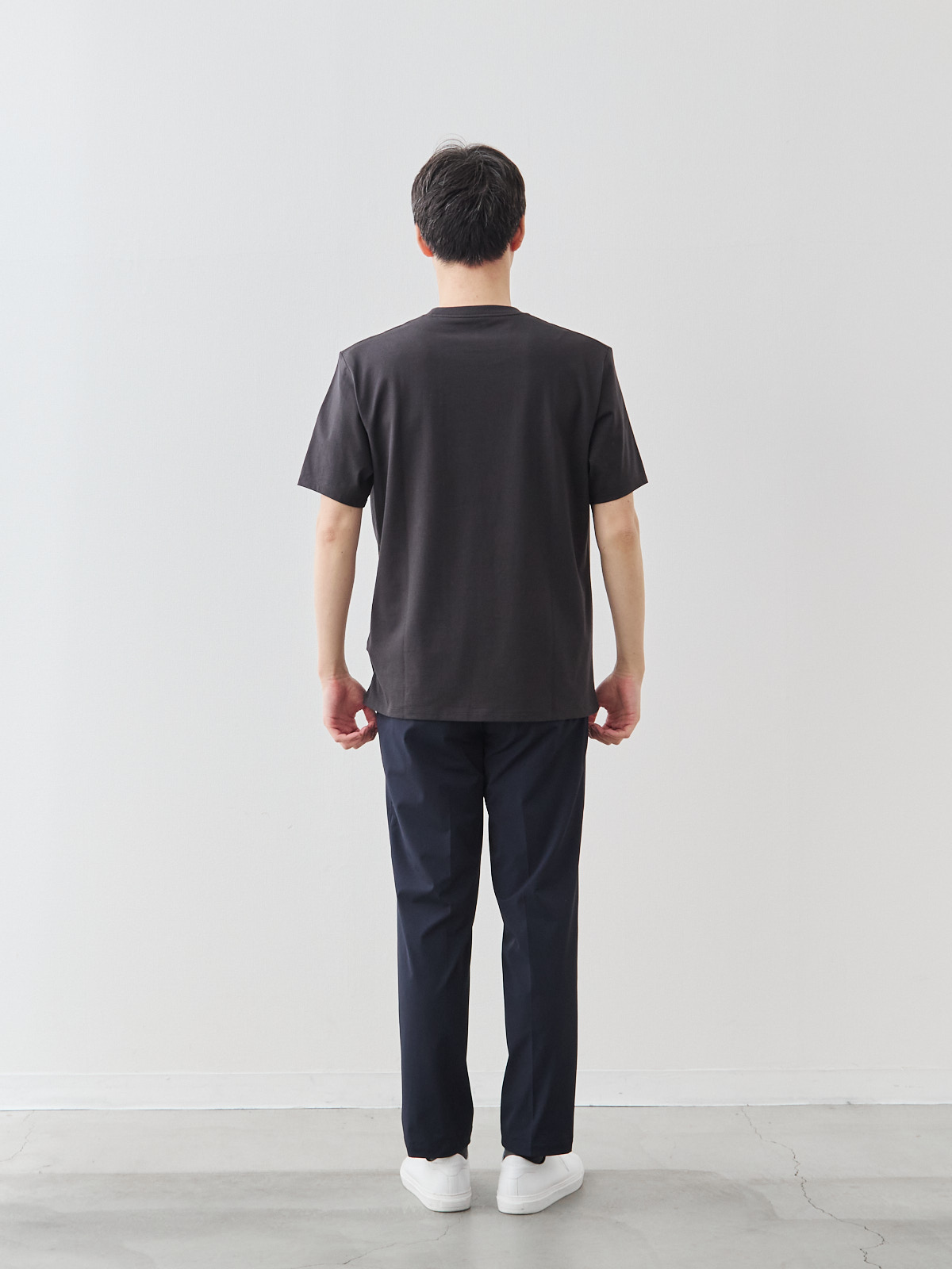 モデル 181cm 71kg サイズ LL