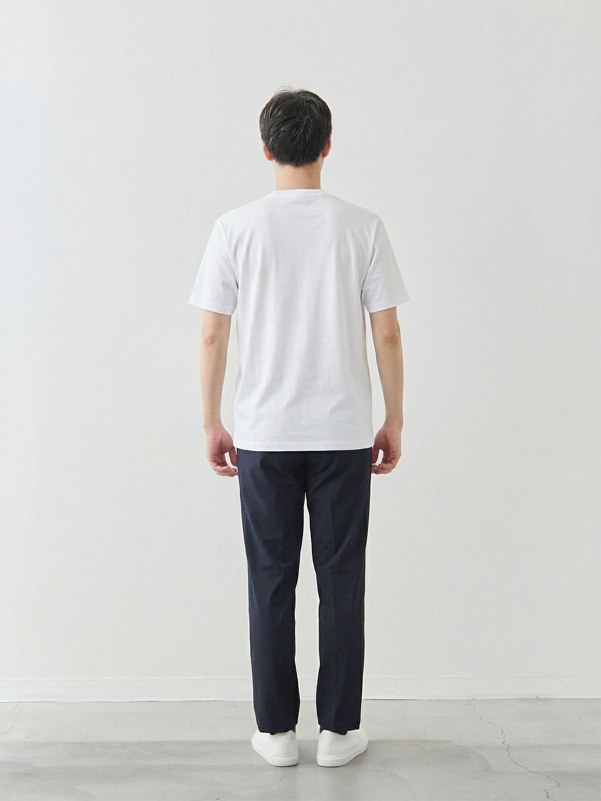 モデル 181cm 71kg サイズ LL