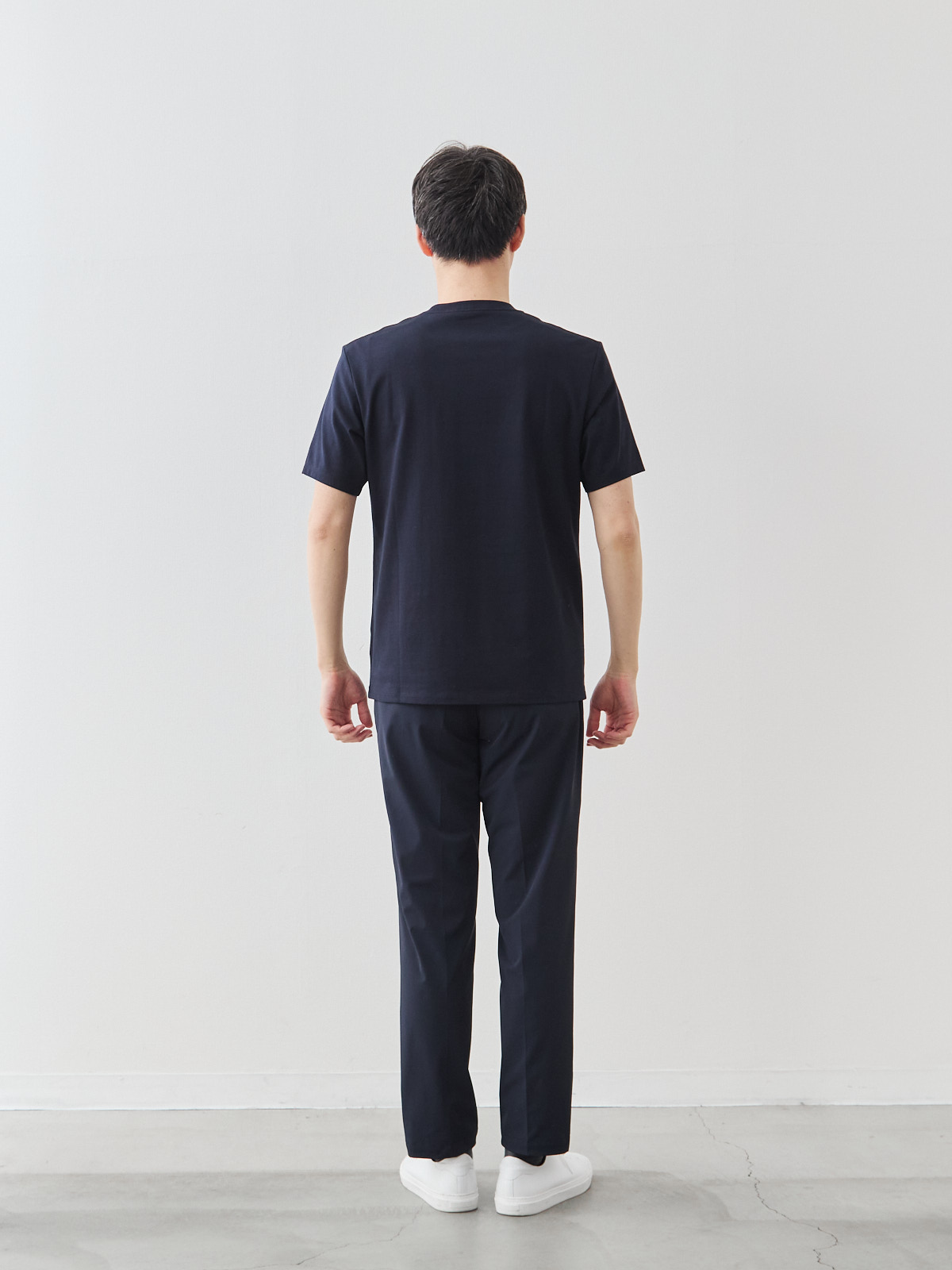 モデル 181cm 71kg サイズ L