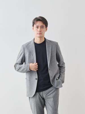 モデル 181cm 71kg サイズ L
