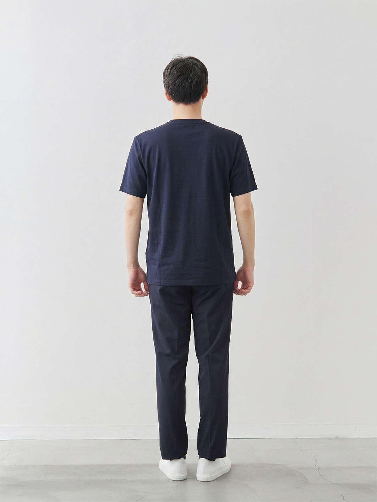 モデル 181cm 71kg サイズ LL