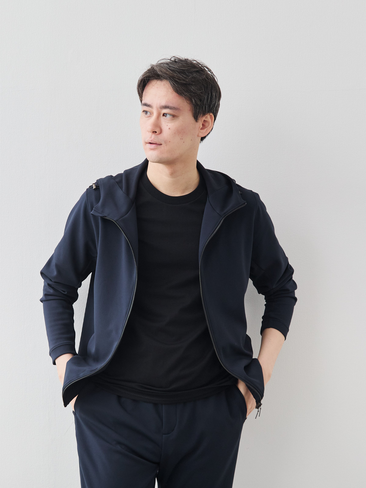 モデル 181cm 71kg サイズ L