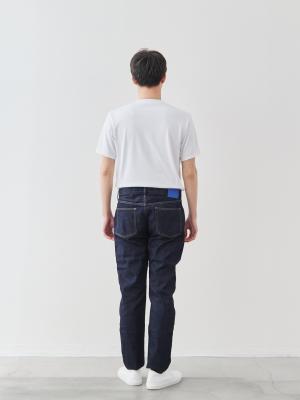 モデル 181cm 71kg サイズ LL