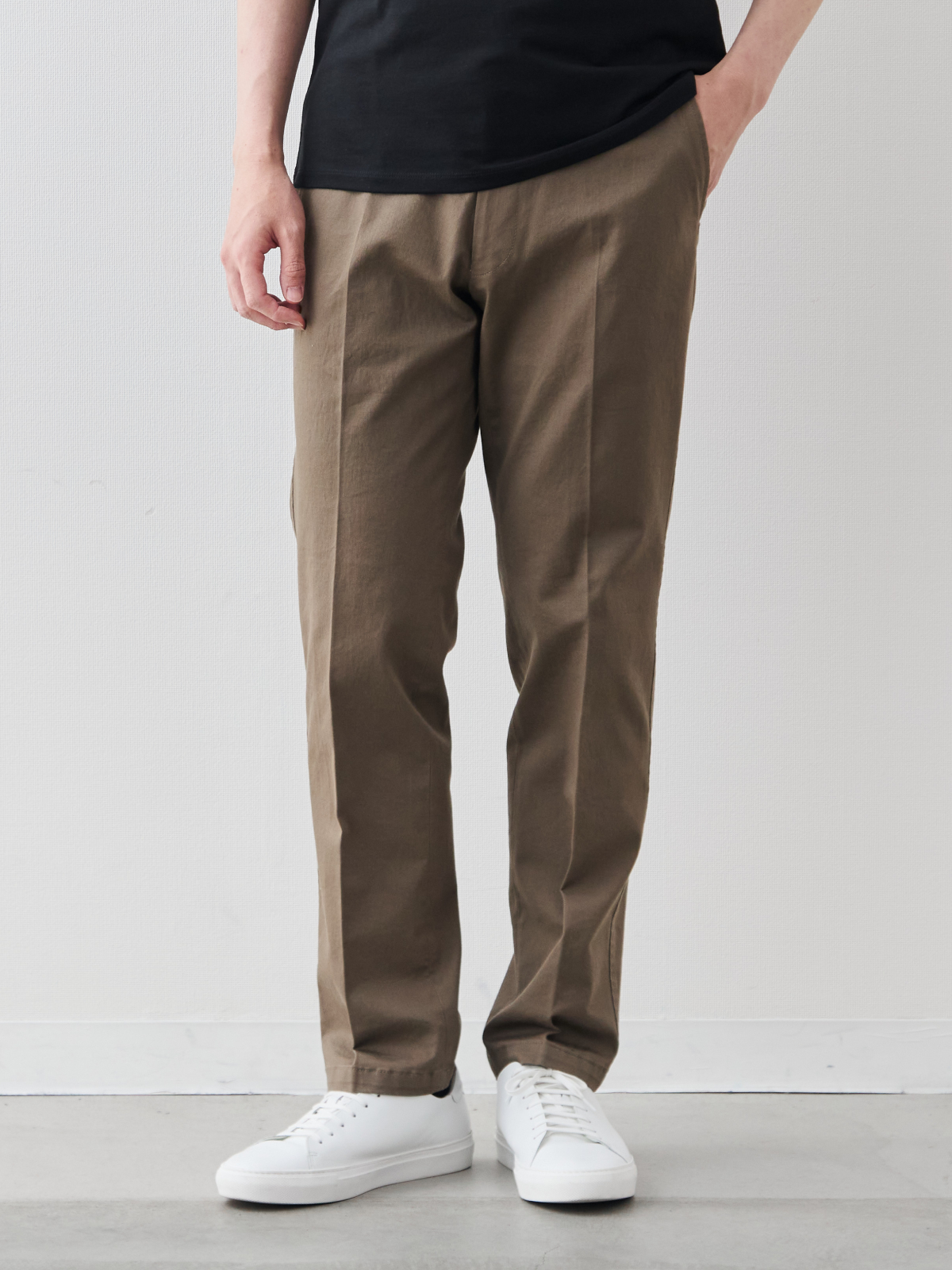 ドレスライクチノ・ライト/高密度コットンストレッチパンツ/オリーブブラウン