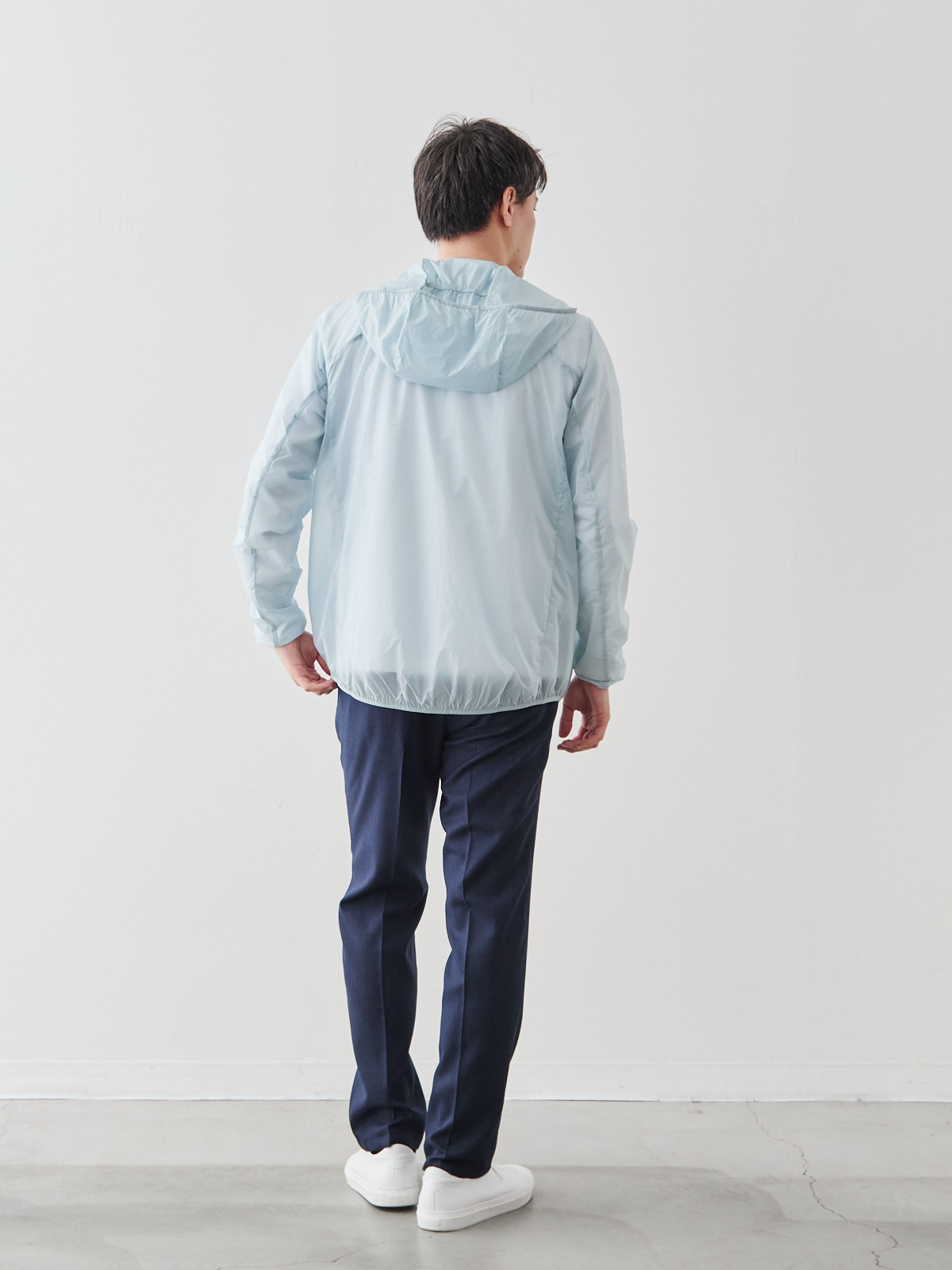 モデル 181cm 71kg サイズ L