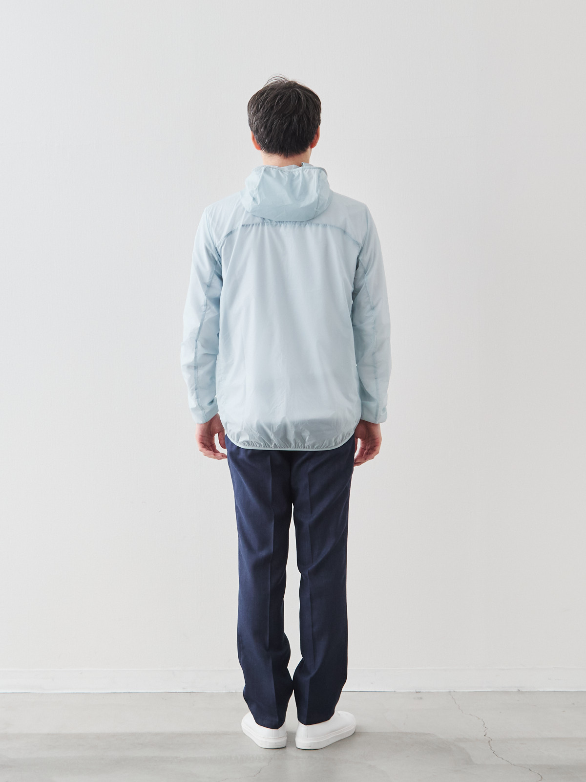 モデル 181cm 71kg サイズ L