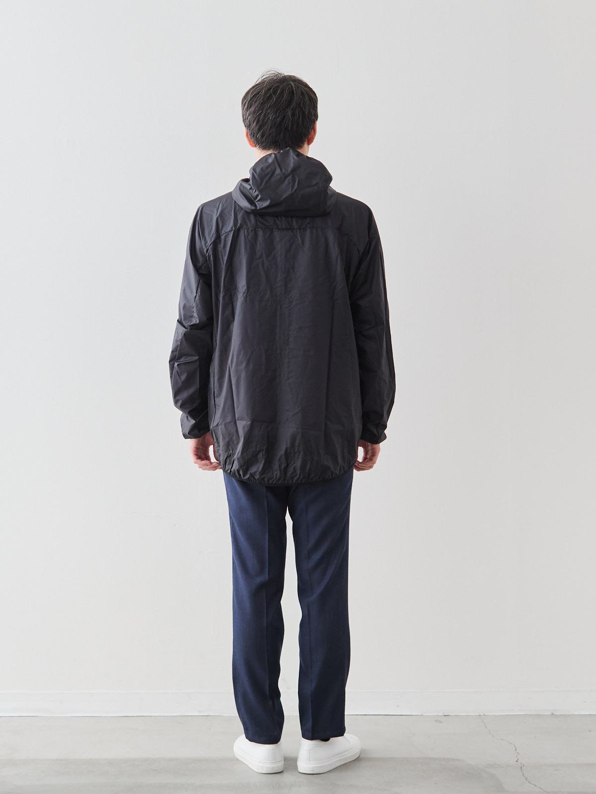 モデル 181cm 71kg サイズ LL