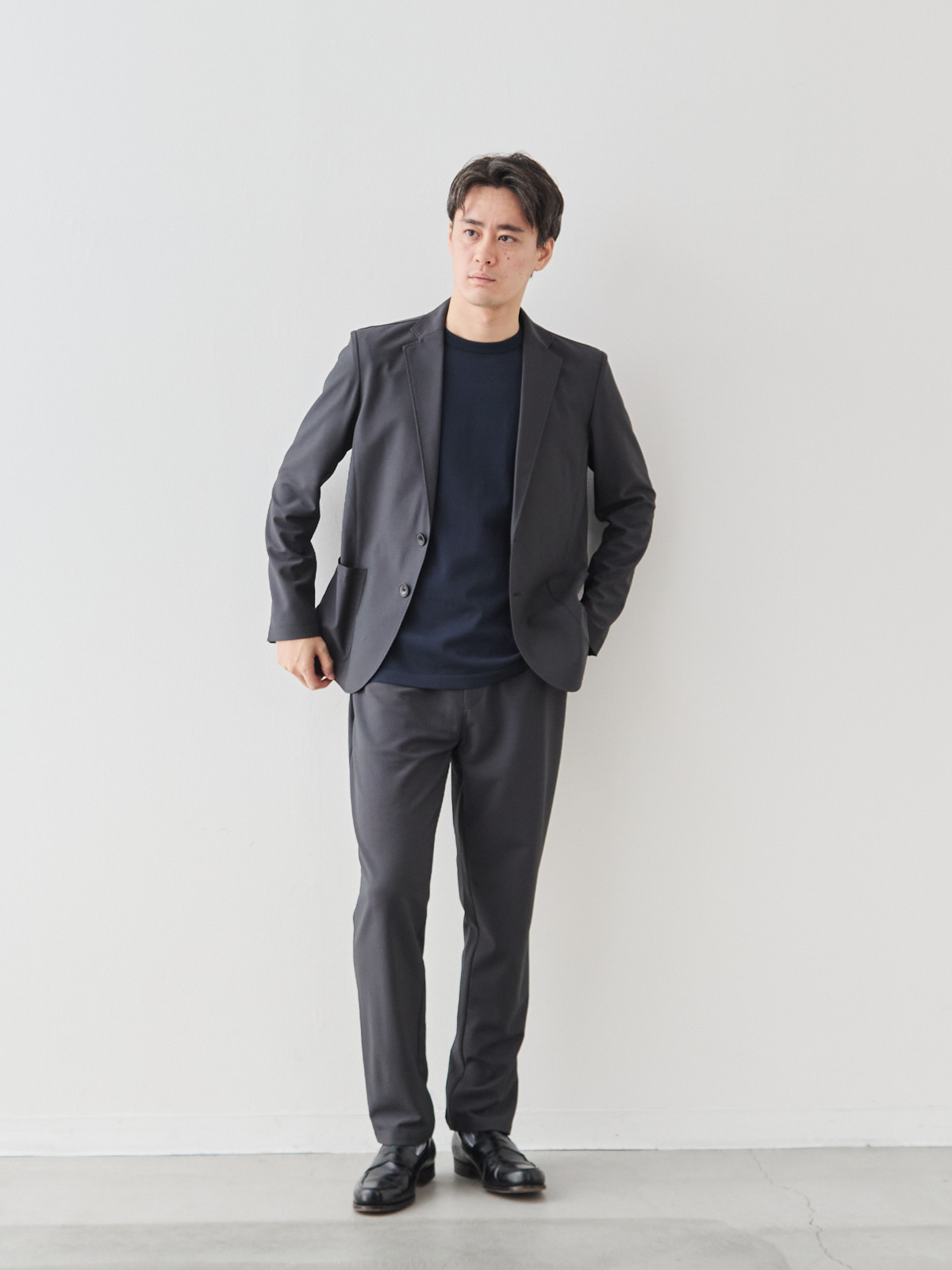 モデル 181cm 71kg サイズ L