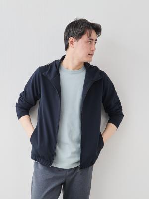 モデル 181cm 71kg サイズ L
