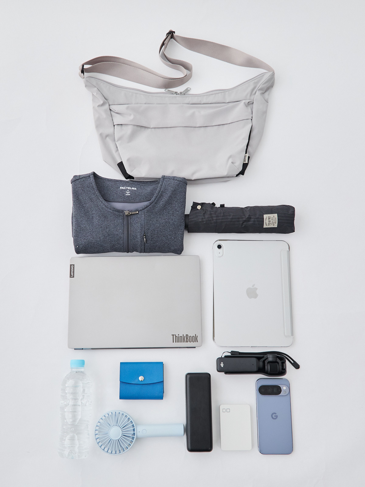 カラー:グレージュ