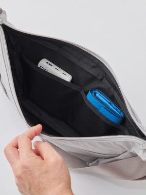 カラー:グレージュ