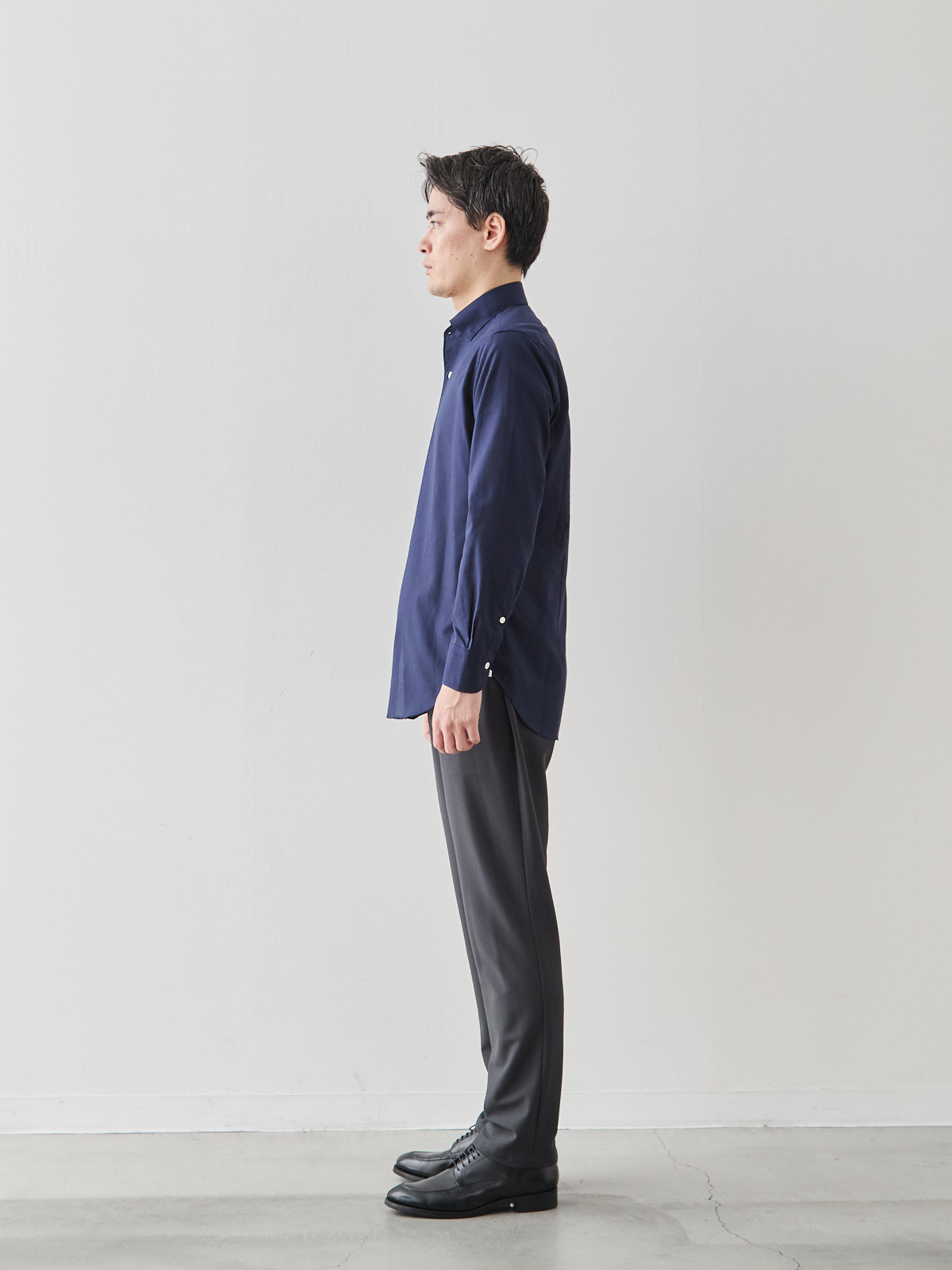 モデル 181cm 71kg ウエスト82cm サイズ L