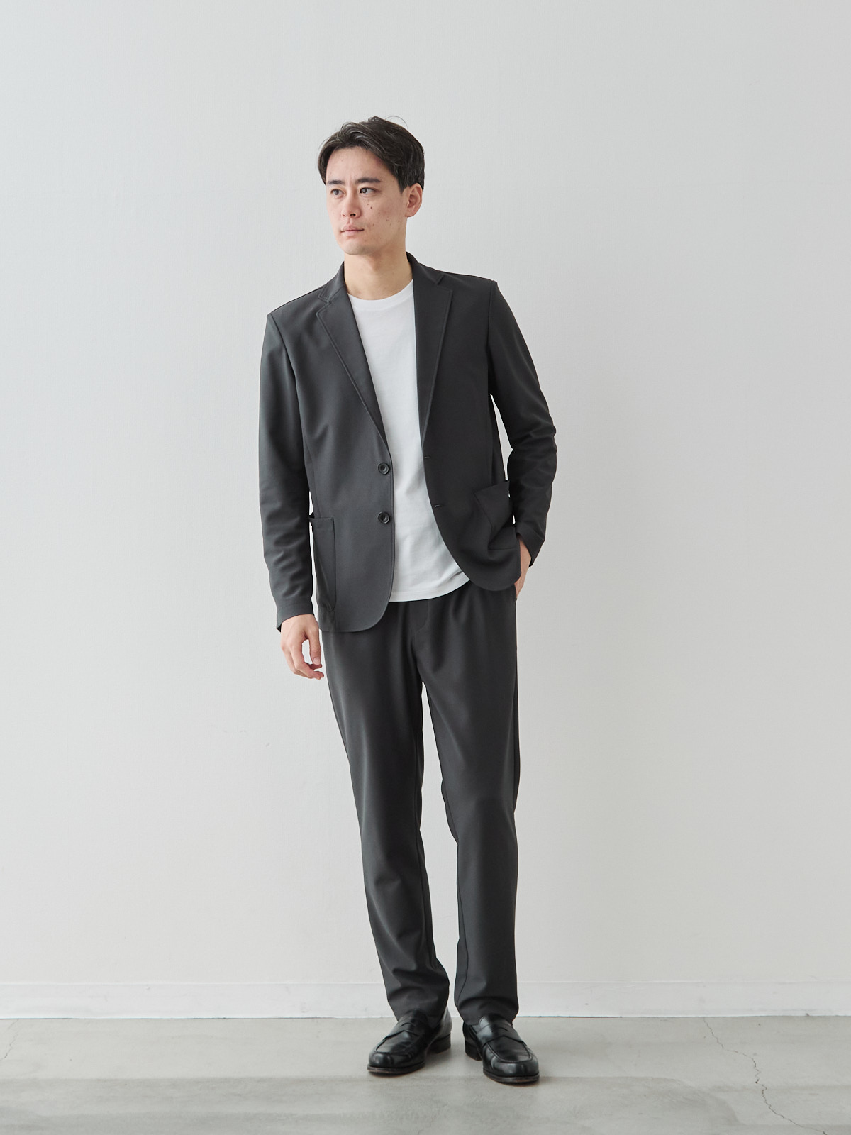 モデル 181cm 71kg ウエスト82cm サイズ L