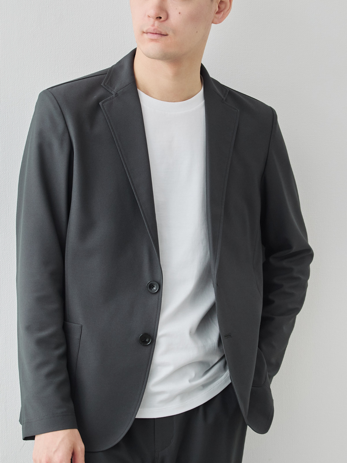 モデル 181cm 71kg ウエスト82cm サイズ L