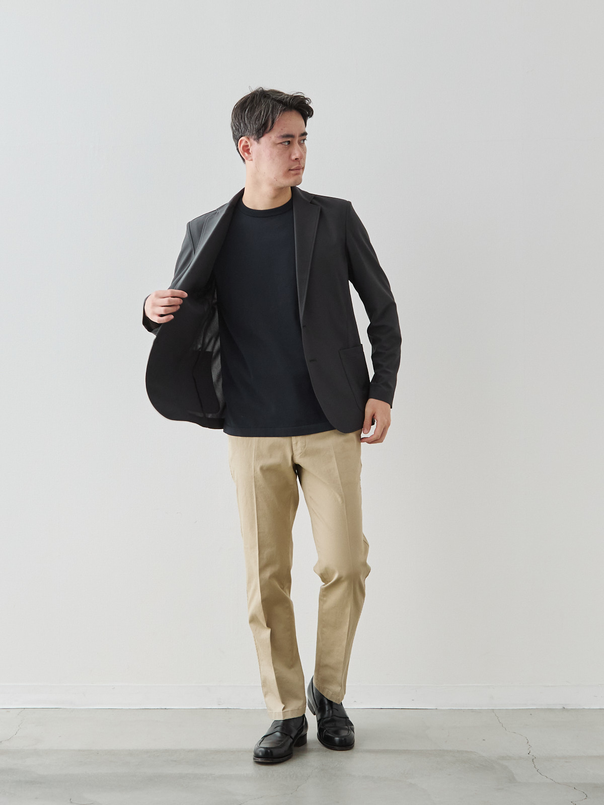 モデル 181cm 71kg ウエスト82cm サイズ L