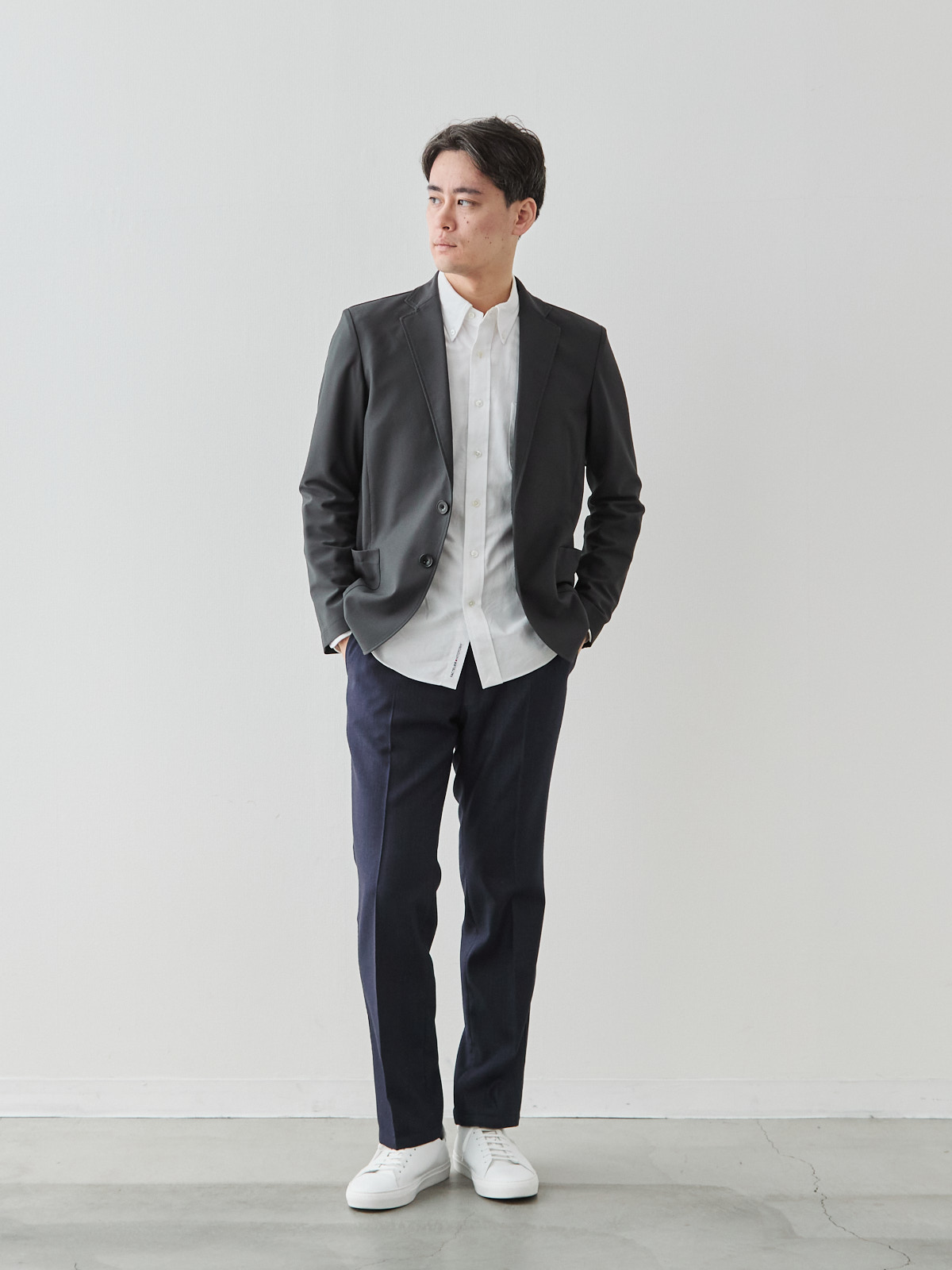 モデル 181cm 71kg ウエスト82cm サイズ L