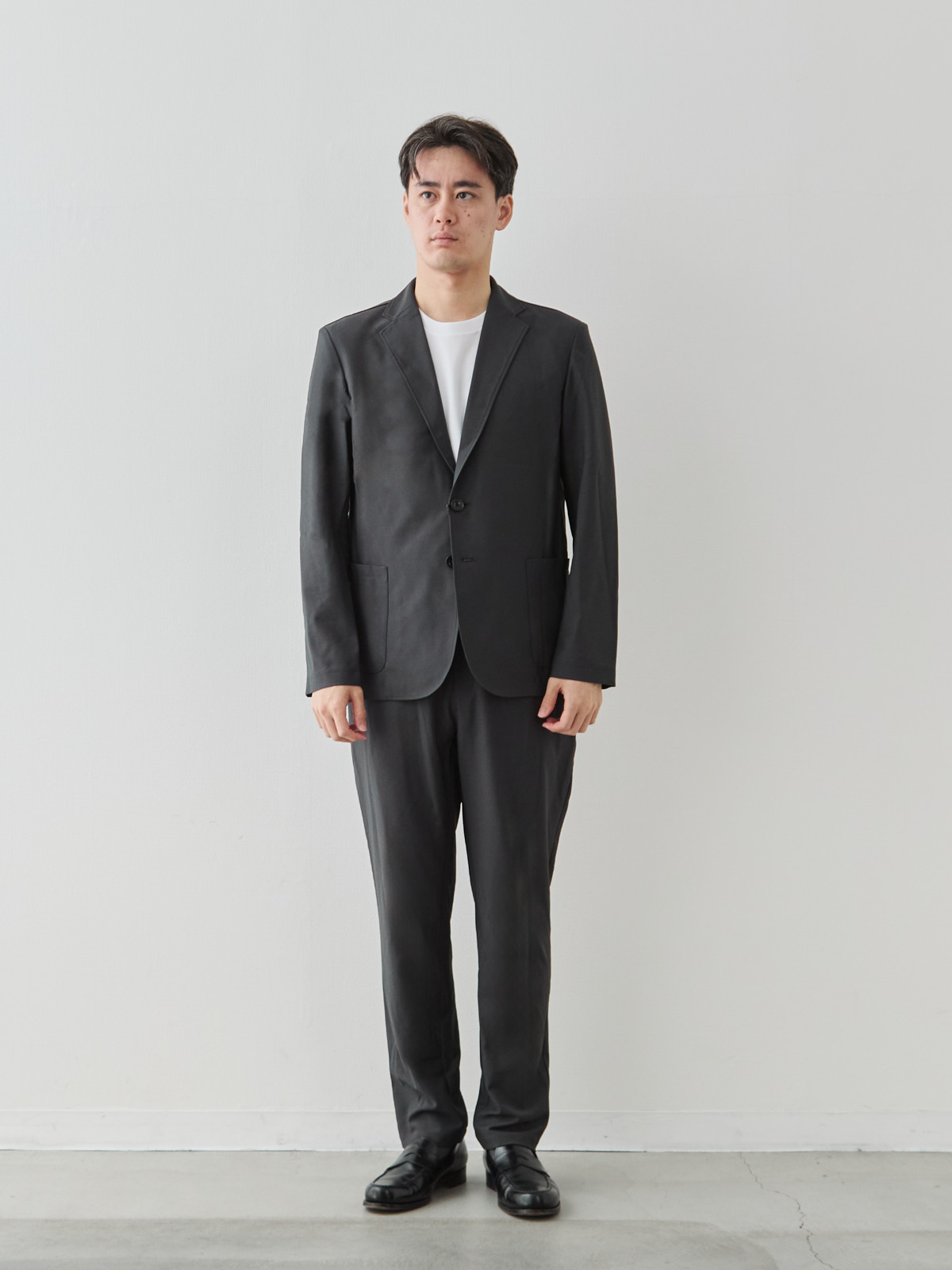 モデル 181cm 71kg ウエスト82cm サイズ LL