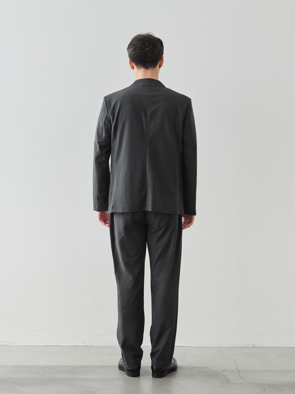 モデル 181cm 71kg ウエスト82cm サイズ LL