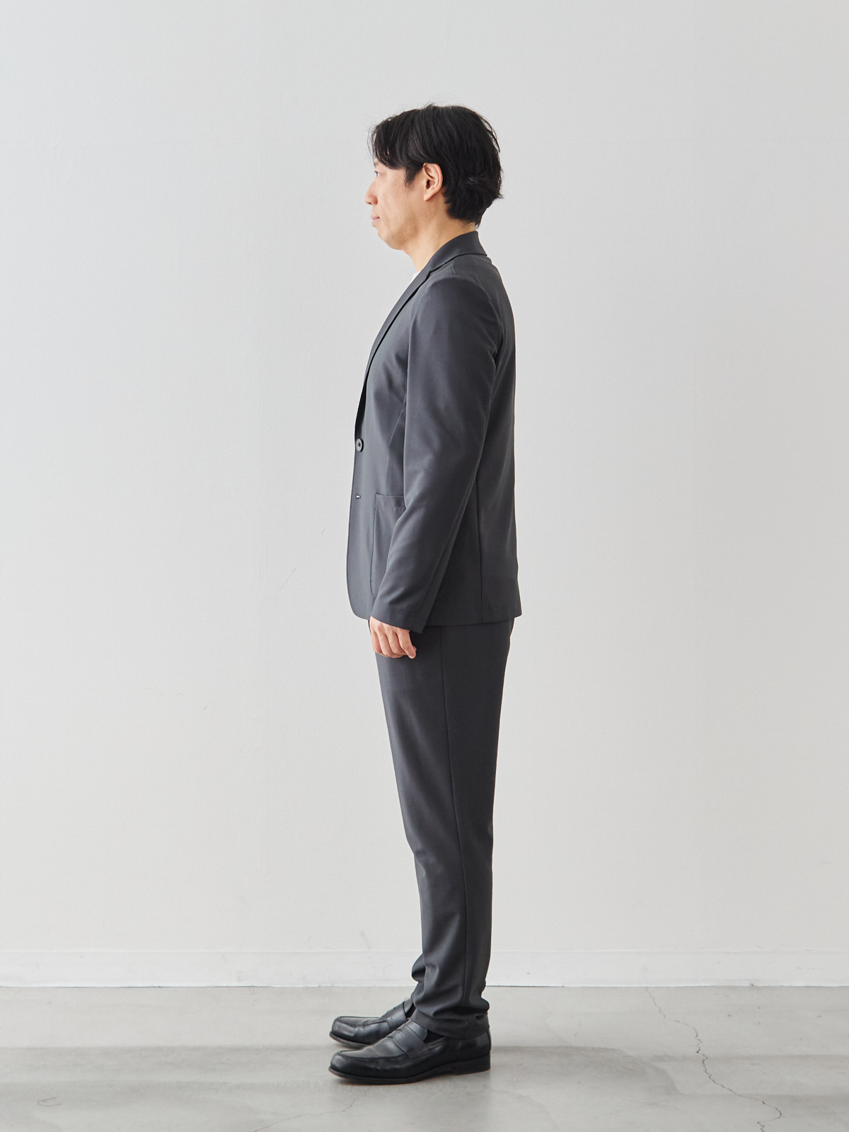 モデル 171cm 70kg ウエスト85cm サイズ L