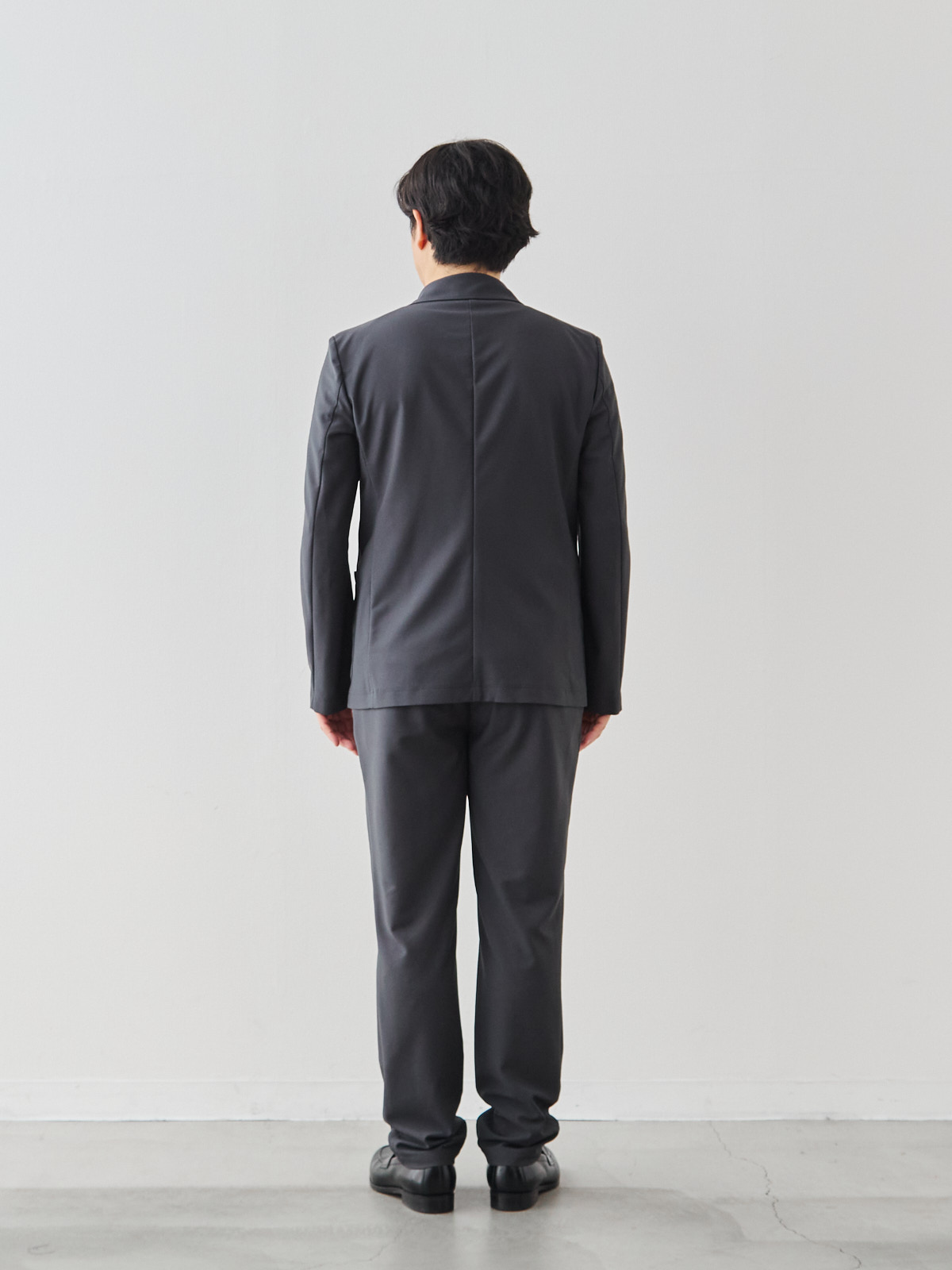 モデル 171cm 70kg ウエスト85cm サイズ L