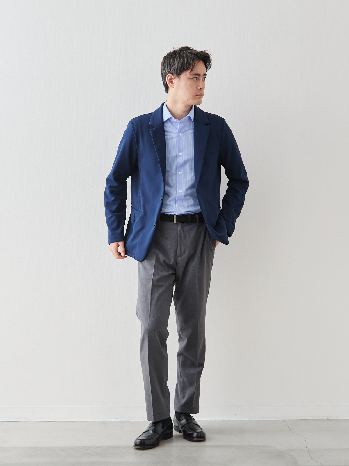 モデル 181cm 71kg ウエスト82cm サイズ L