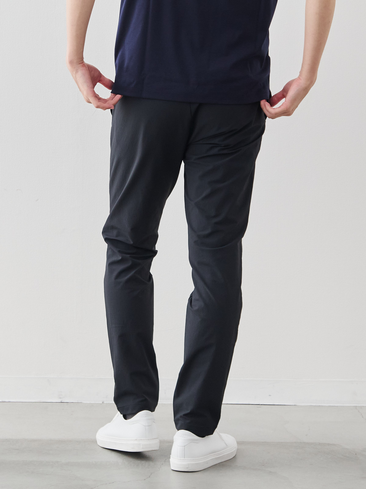 モデル 181cm 71kg ウエスト82cm サイズ L