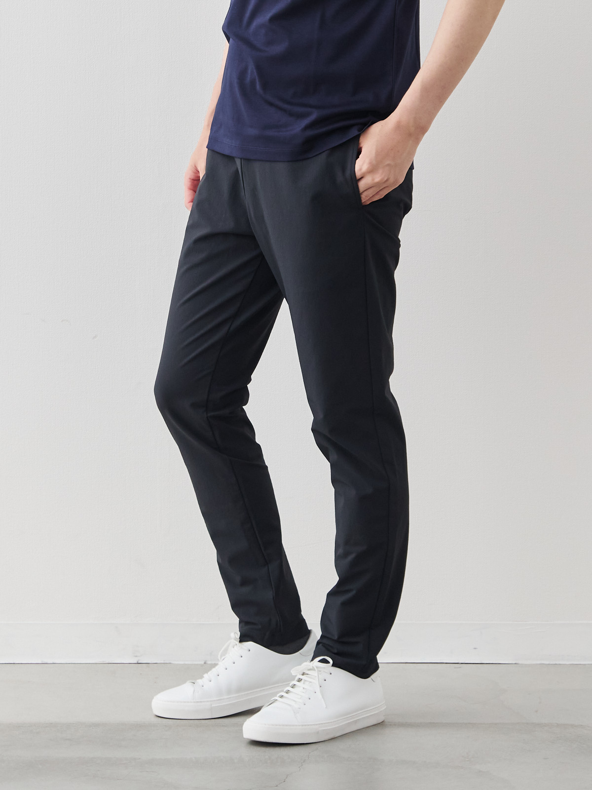 モデル 181cm 71kg ウエスト82cm サイズ L